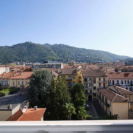 White House & Views Como